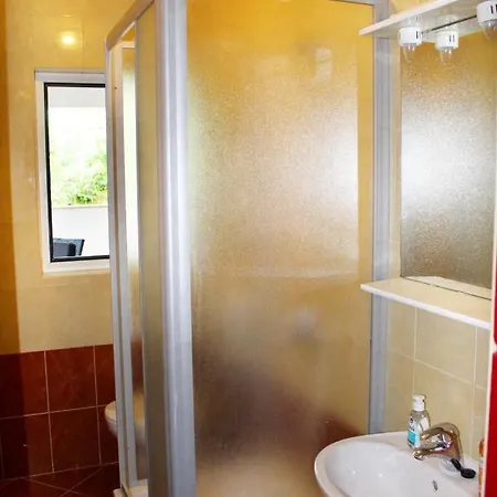 Apartment Pahljina Rab Town