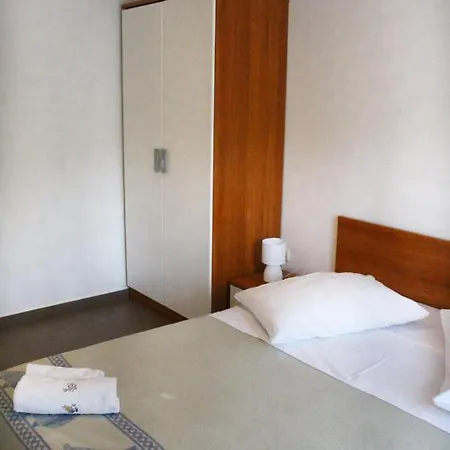 Pahljina Apartment