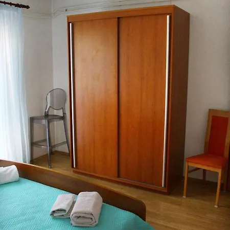 Apartment Pahljina *