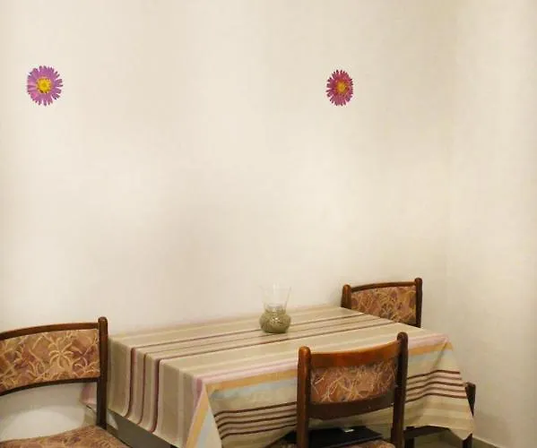 Pahljina Apartament *