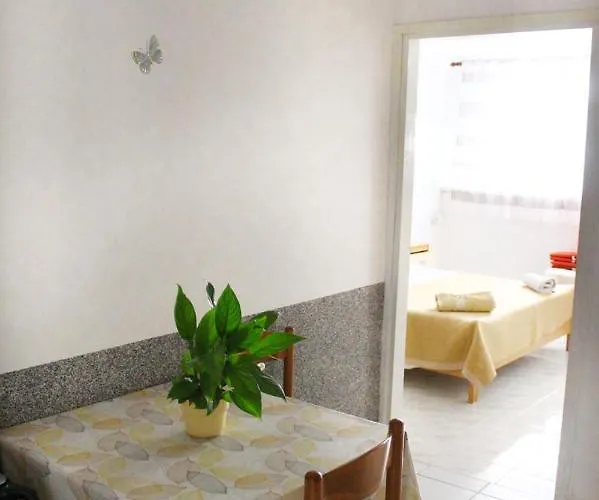 Apartament Pahljina