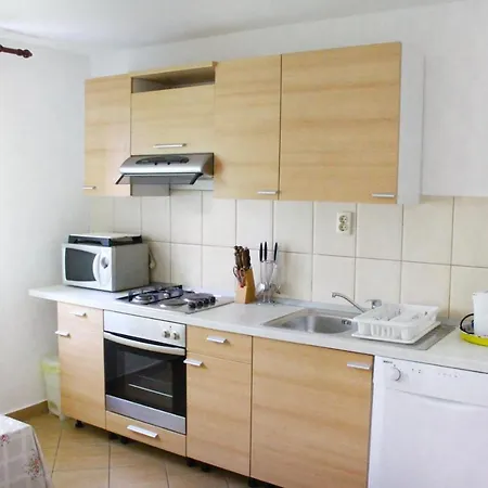 Apartament Pahljina