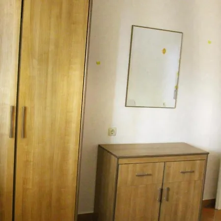 Pahljina Apartament *