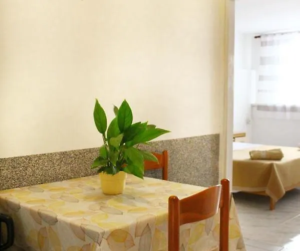 Apartman Pahljina *